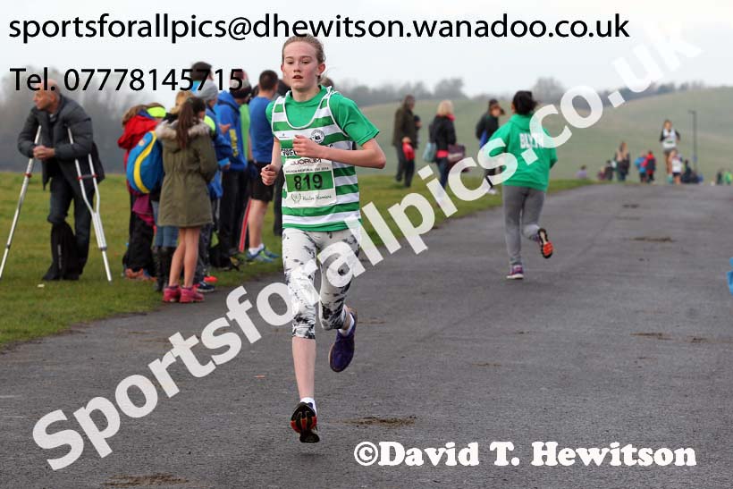 Under-15s Heaton Harriers Memorial Road Race. Photo: David T. Hewitson/Sports for All Pics